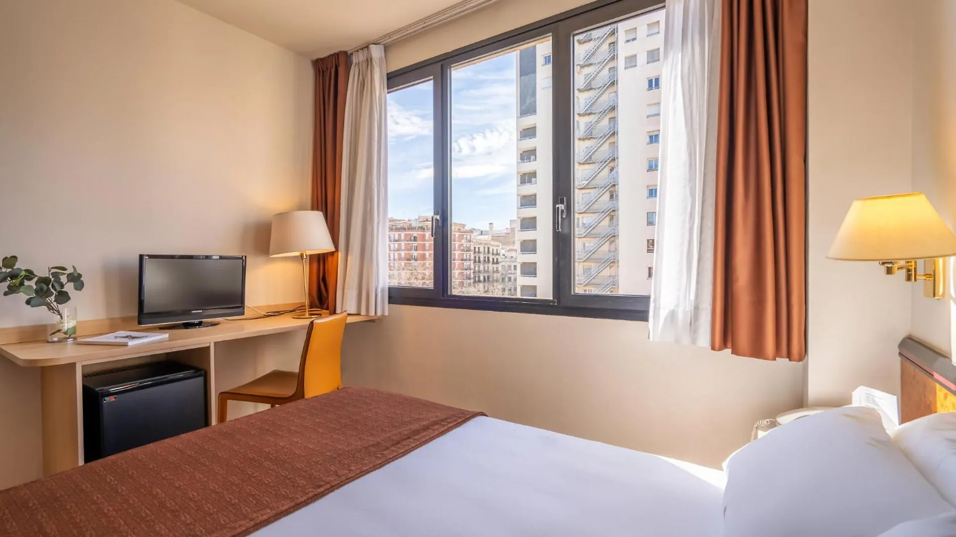 Hotel Glories Barcelona 3*,